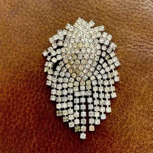 Beautiful Rhinestones Brooch Vintage Piece